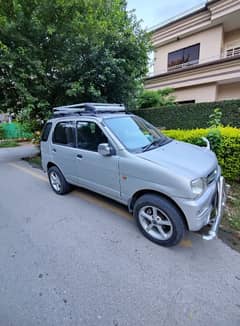 Daihatsu 1300cc Terios 4X4 Jeep