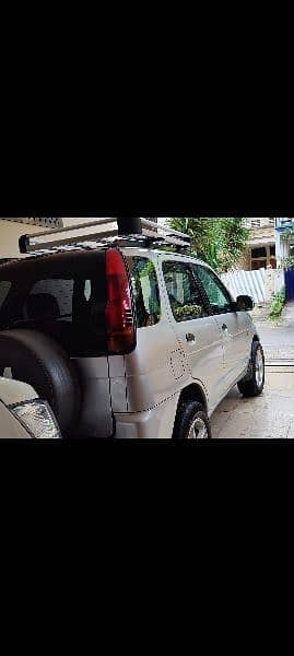 Daihatsu 1300cc Terios 4X4 Jeep 3