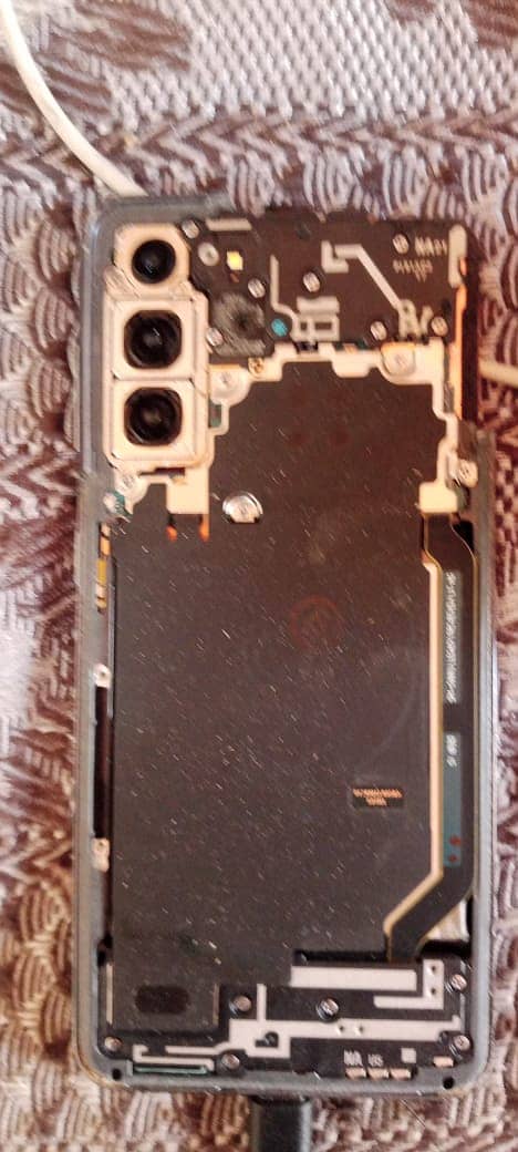 Samsung S21 Broken Only Part For Sell 3