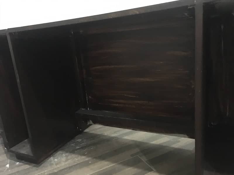 office table best condition 10/9 4