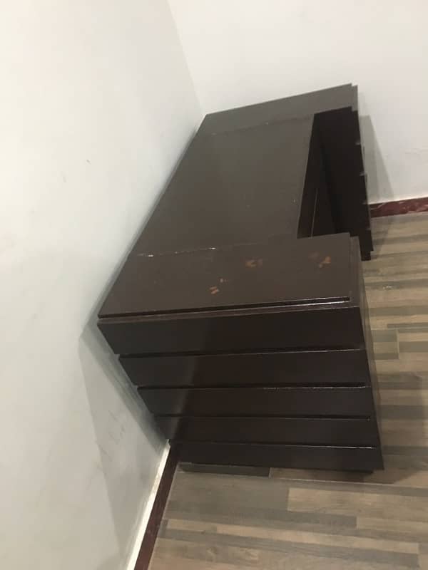 office table best condition 10/9 5