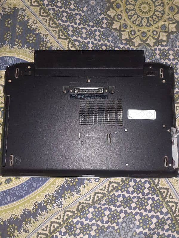 Dell Latitude e6320 5