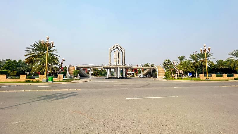 10 MARLA Builder Location Plot For Sale In JASMINE Block Bahria Town Lahore 44