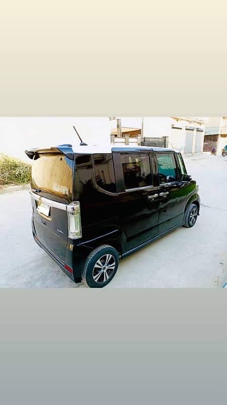 HONDA  N BOX (Custom full optional)   that’s a good option for you 2