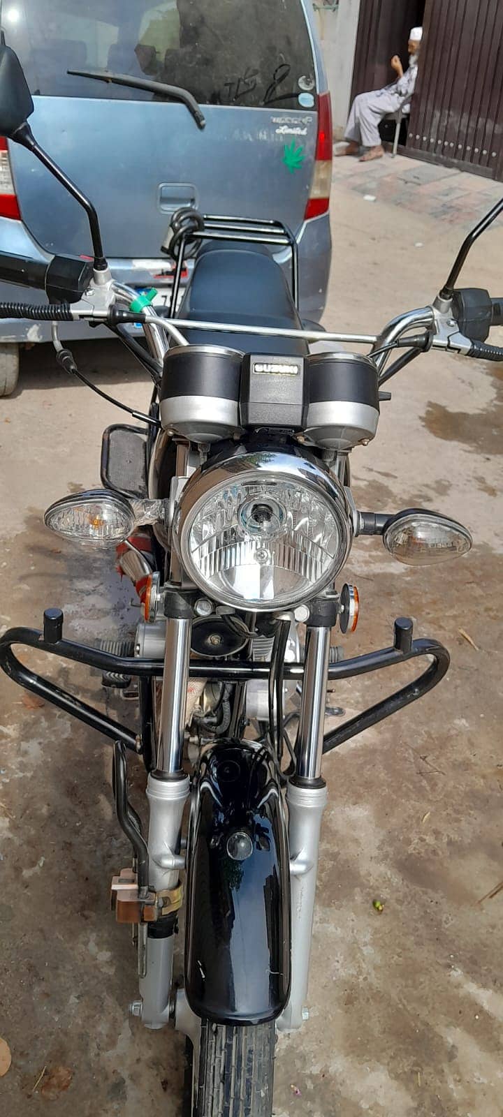 Suzuki GS 150 2023 6