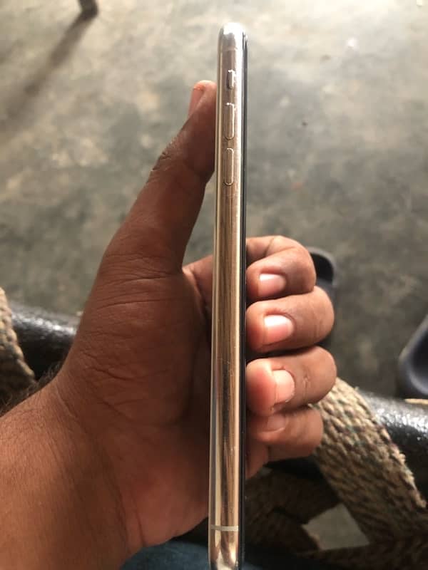 i phone 11 Pro Max (256 GB) 1