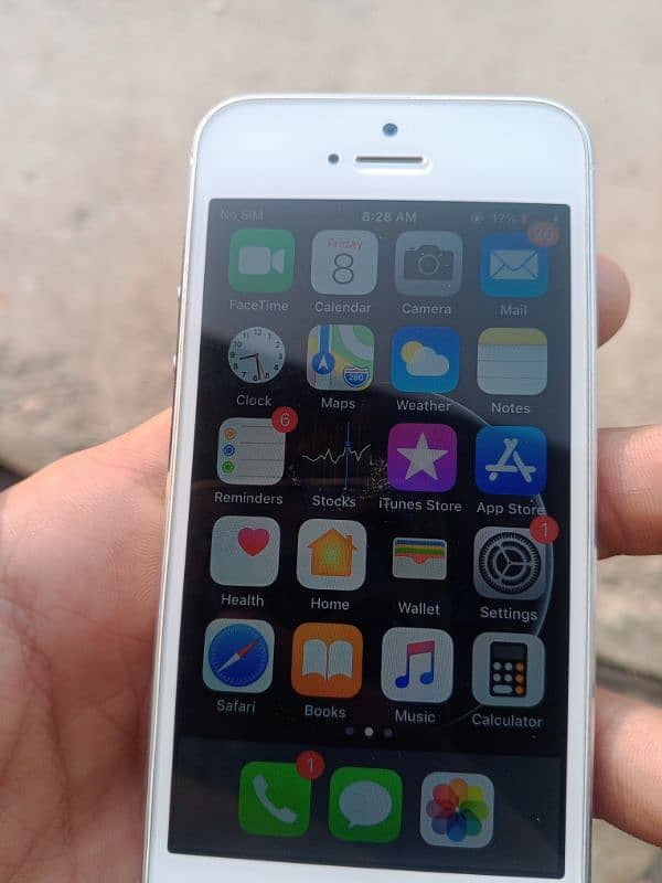 iphone 5s genuine condition PTA approved 0