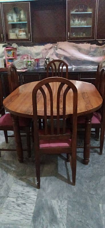 Dining table slightly used 2