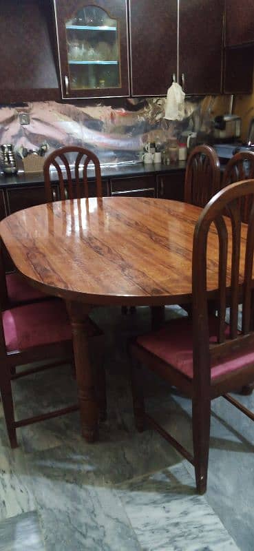 Dining table slightly used 3