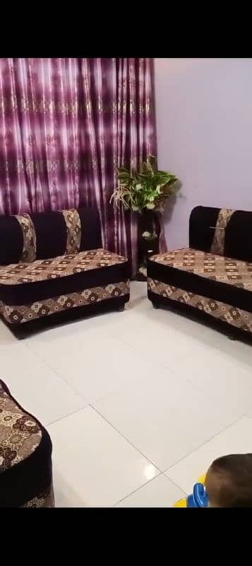 7 seater sofa set with curtains 0