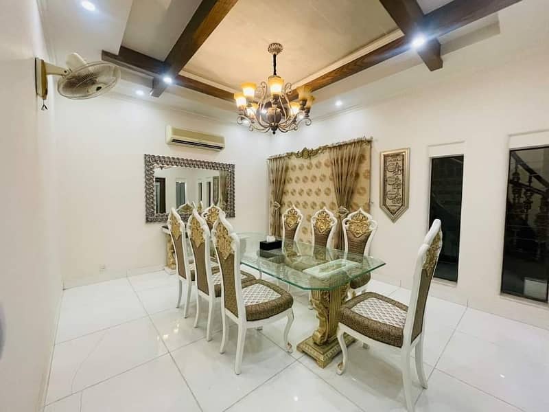 22 Marla Luxury House For Sale in Sarfraz Colony, Near Fowara Chowk, Faisalabad 2