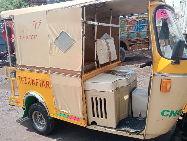 tezraftar rickshaw.       mob 03027093186 5