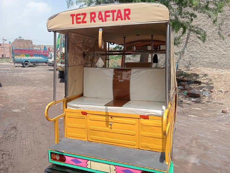 tezraftar rickshaw.       mob 03027093186 6