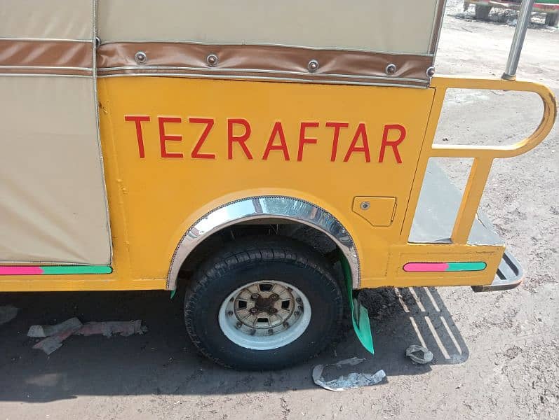 tezraftar rickshaw.       mob 03027093186 9