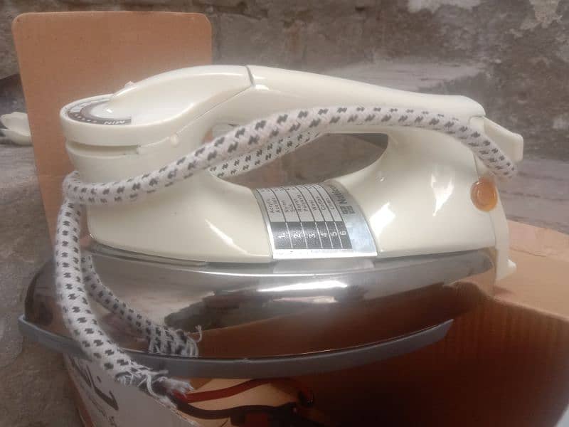 dry iron for scale 1400 Rs. 12 volt 0