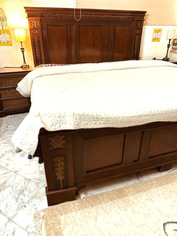 Bedroom Set with Side Tables and Dressing 0