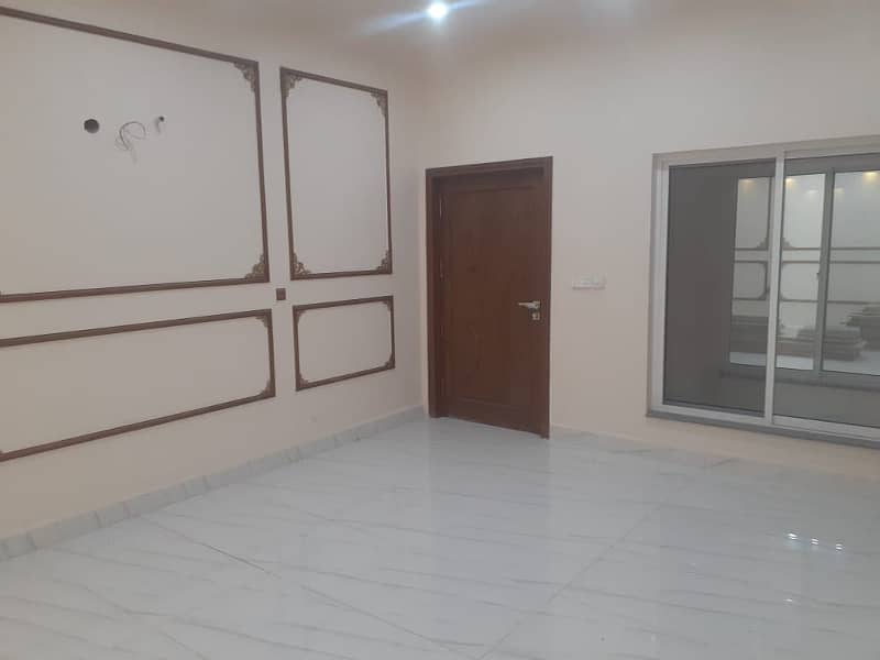 10 Marla House For Sale In Abdullah Garden 5