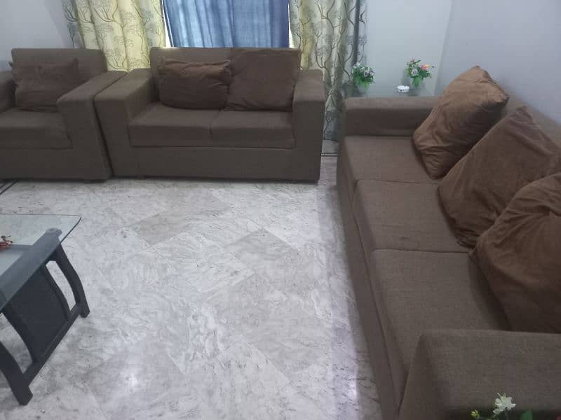 Used Sofa Set 6 Seater (3+2+1) for sale 1