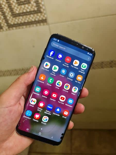 Samsung s8 plus u mudl fubg best giming 4/64 camra not warking 5