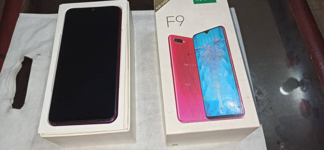 Oppo F9 1