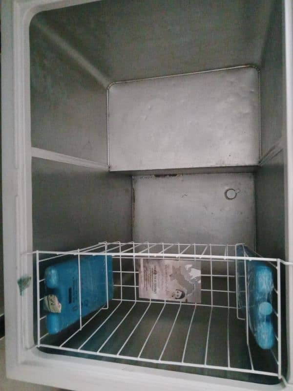 German compressor gas deep freezer good condition good 03281459645 2