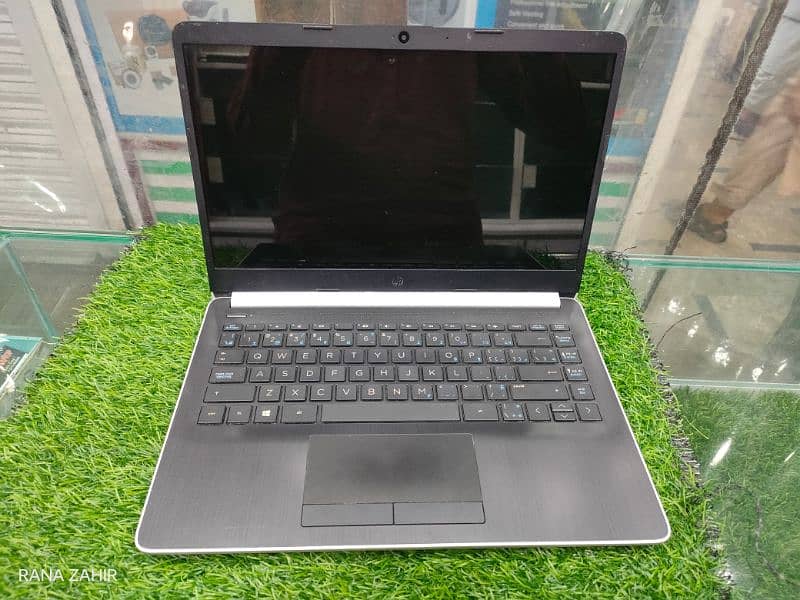 HP LAPTOP 1