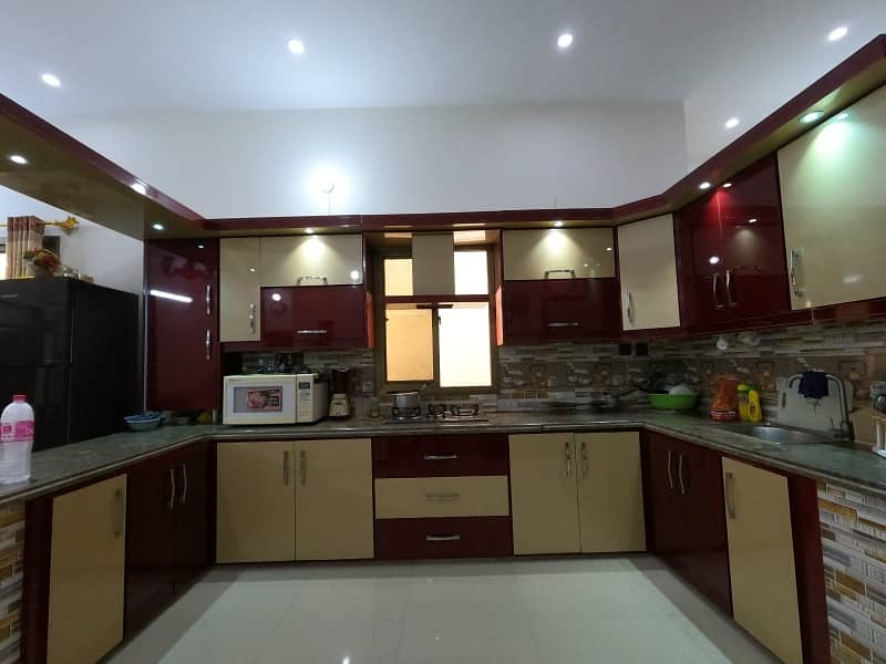 Fair-Priced Prime Location 200 Square Yards House Available In Model Colony - Malir 2