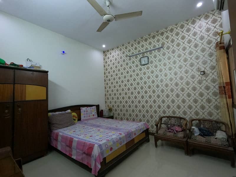 Fair-Priced Prime Location 200 Square Yards House Available In Model Colony - Malir 0