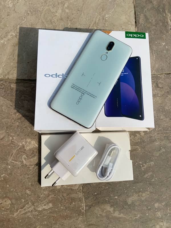 OPPO F11 (8/256) 0