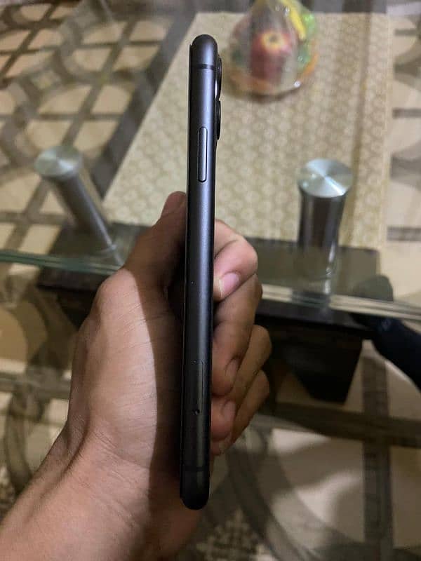 iphone 11 black 6