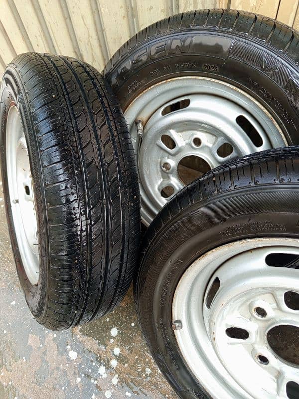 tyre Suzuki mehran new bilkul 3