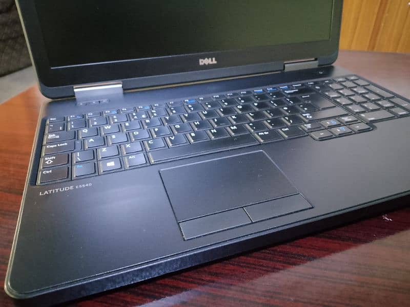 Dell Latitude E5540 3