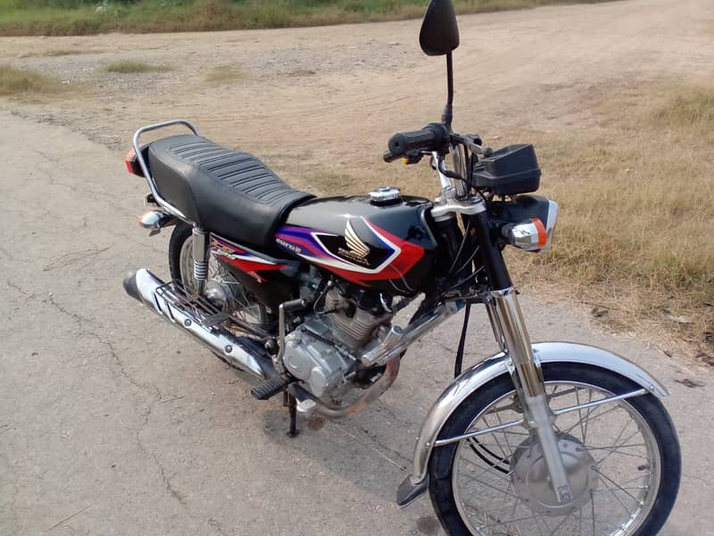 Honda CG 125 2018 3