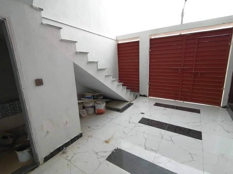 Near to Park 240 Square Yards House For sale In Karachi 1