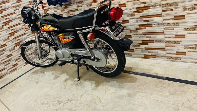 honda cg 125 3400km only 2