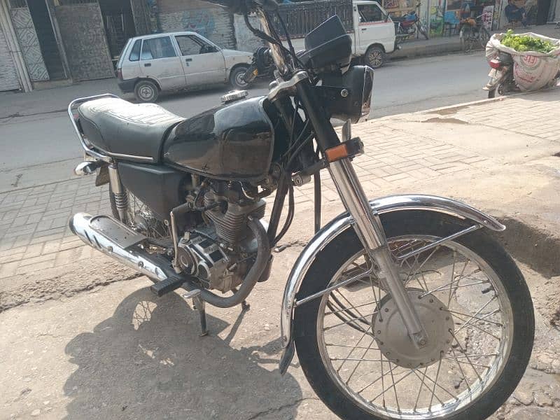 Read add first 125 Honda 23 model read 8