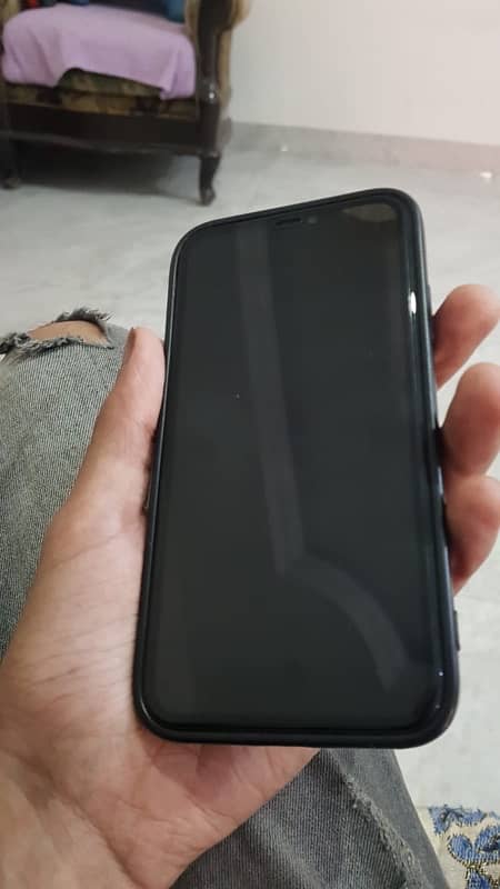 iPhone 11 64gb jv exchange possible 1