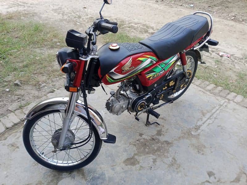 Honda 70 for urgent sale 03001110876 9