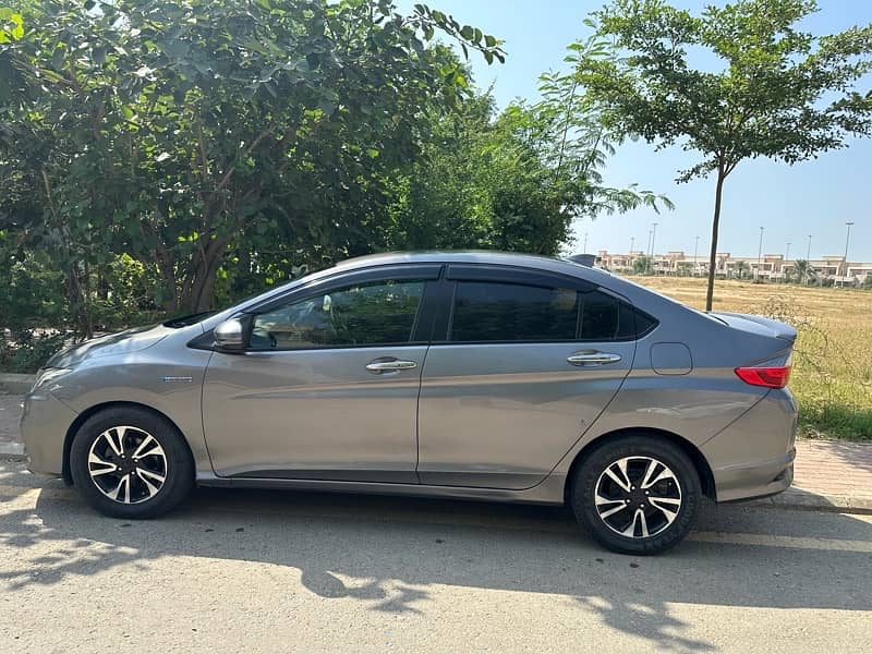 Honda Grace Hybrid 2019 10