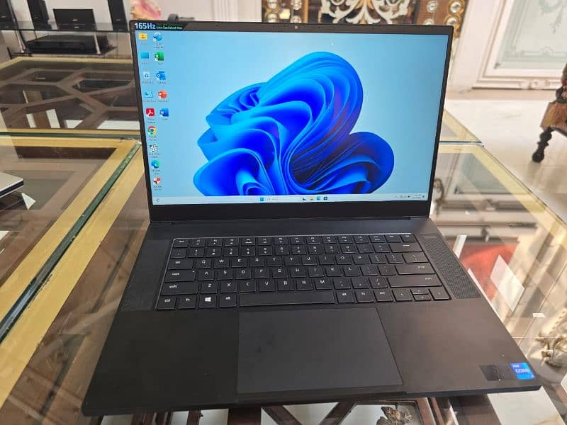 Razer blade Gaming Laptop i7 11th gen RTX 3080 32 tb 1tb 3