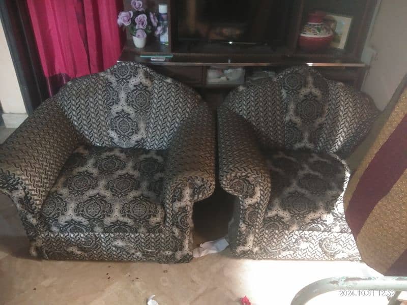 A Modern Design 03 Seater Sofa for Sale 0