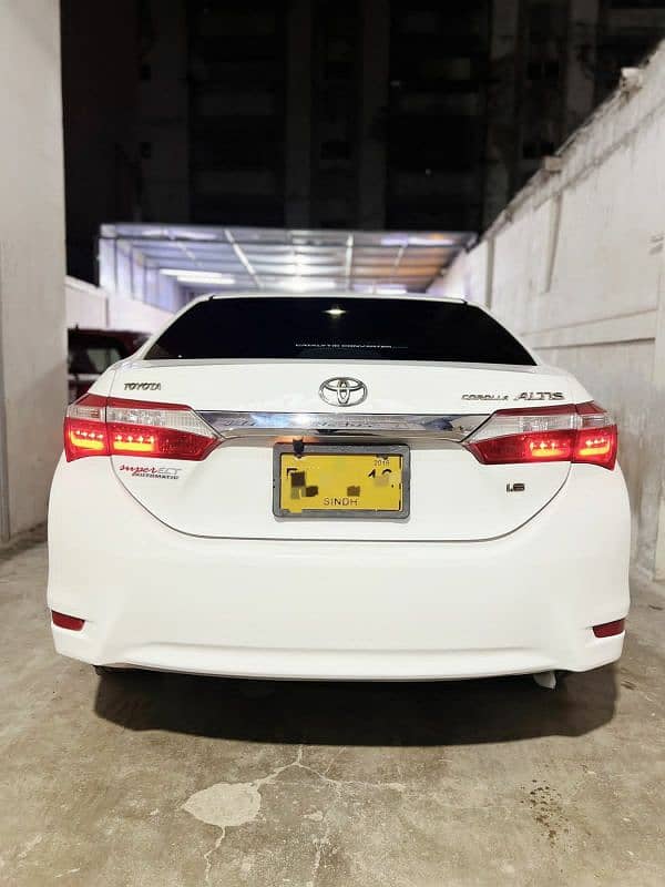 Toyota Corolla Altis 2016 Automatic 12