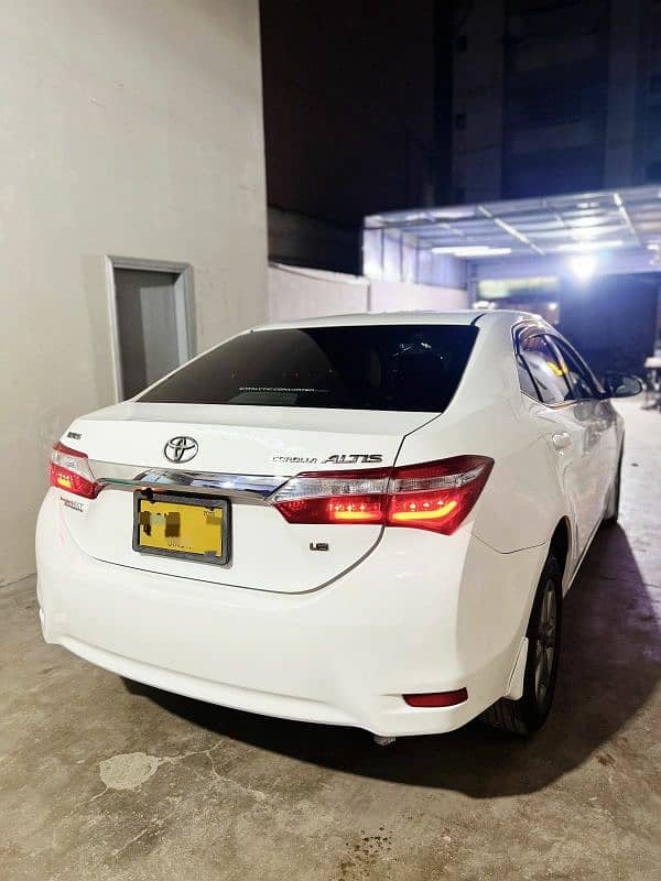 Toyota Corolla Altis 2016 Automatic 14