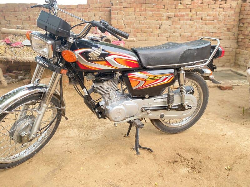 honda cg 125 all OK brand new 4