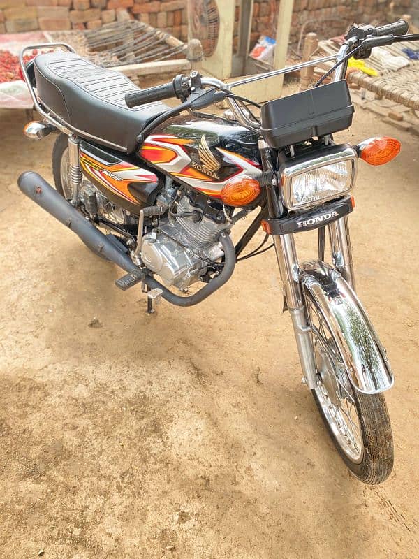 honda cg 125 all OK brand new 8