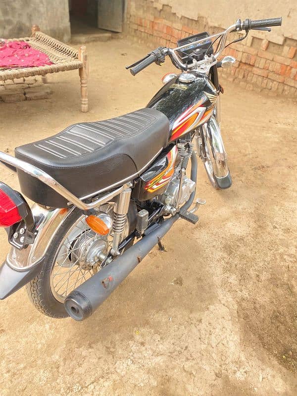 honda cg 125 all OK brand new 9