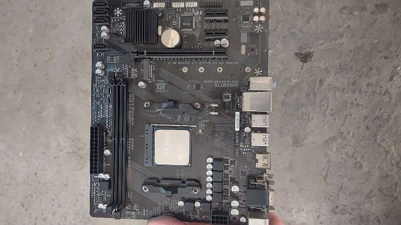 Ryzen 5 2600 & A320m MOTHERBOARD WhatsApp 0/3/49/42/27/549 1