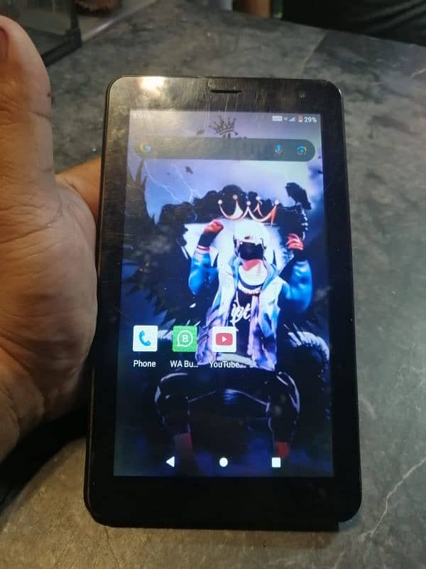 selling Q mobile tab 3/32 4g sim wali 4