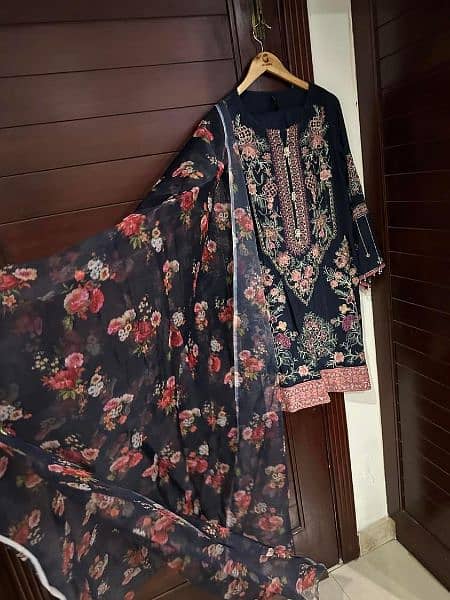 formal dress for wedding mehandi barat walima 5