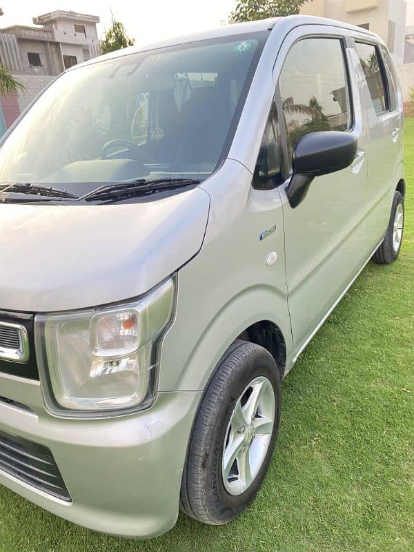 Suzuki Wagon R 2018 3